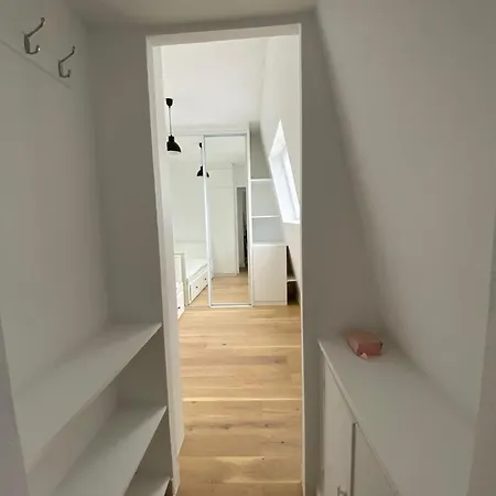 Apartment Eglise De Pontoise